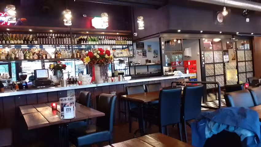 Restaurant Eetcaf&eacute; Grill Tropical