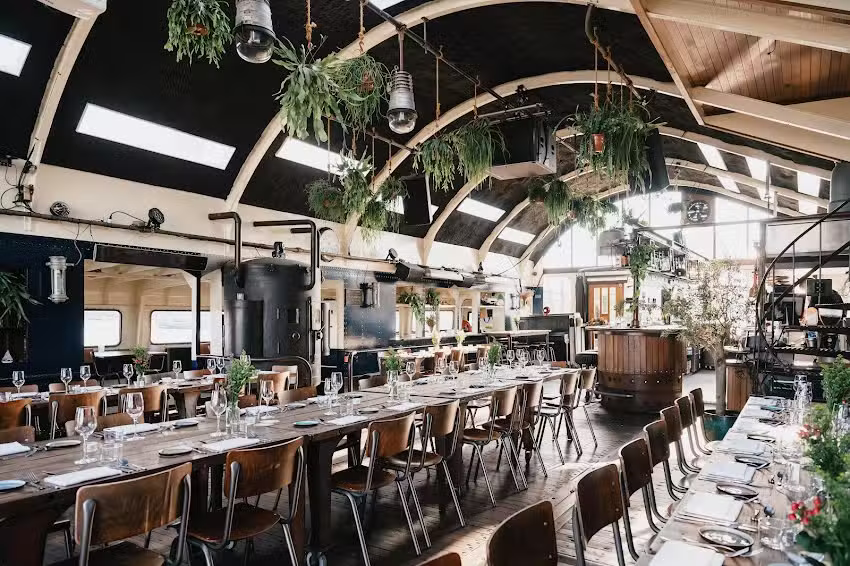 Restaurant Ferry &ndash; Food | Drinks | Events