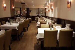 Restaurant Jasmin / Zhiwei restaurant