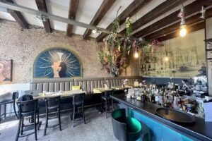 Restaurant Schiedam: 1714 Drinks & Bites