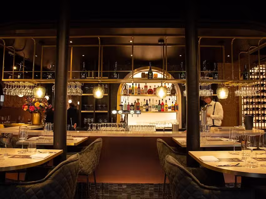 Restaurant Soir&eacute;e