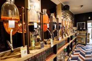 Restaurant Sudersee en likeur brouwerij Hindeloopen