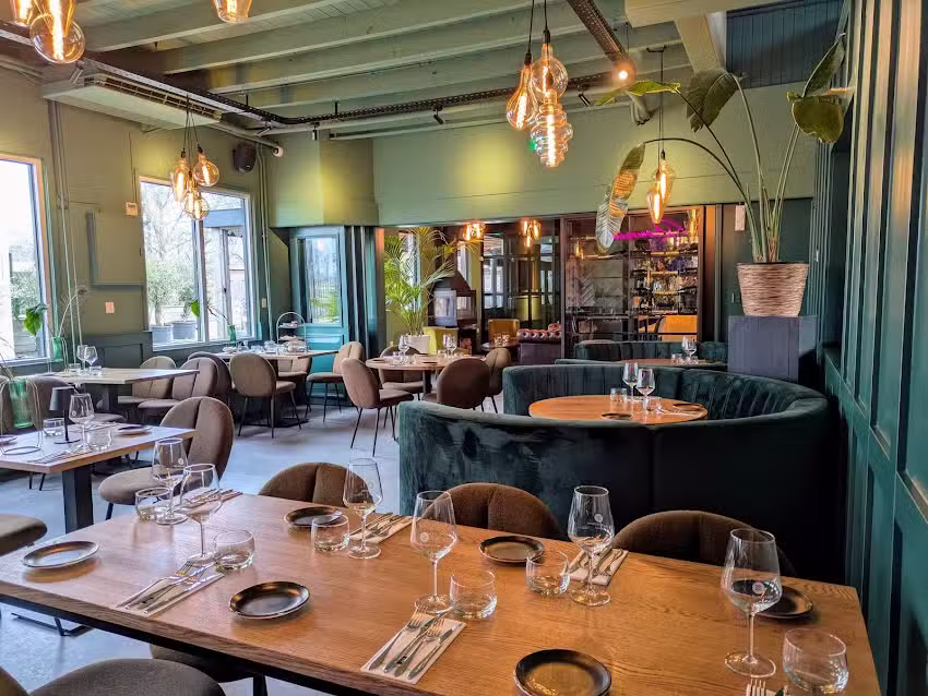 Restaurant The riverside