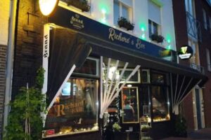 Richard&rsquo;s Bar