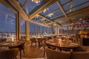 Rooftop Merckt Eten & Drinken