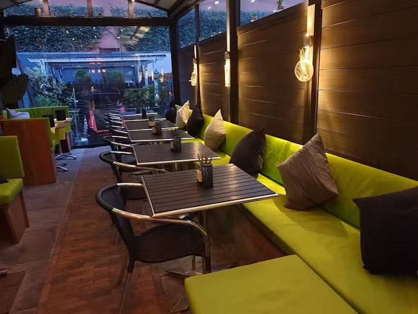 Sarinand&eacute; Food&bull;Drinks&bull;Events