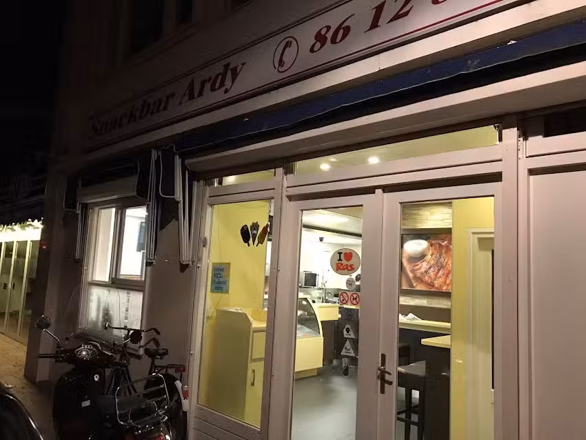 Snackbar Ardy