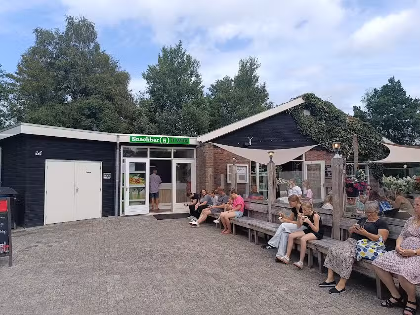 Snackbar de Meerpaal