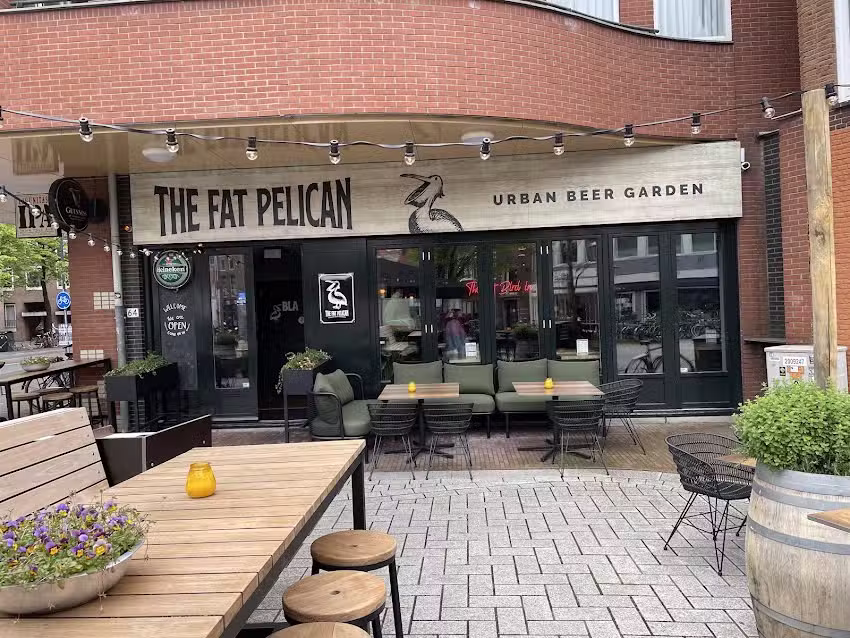 Sophie KattenCaf&eacute;