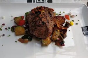 Steakhouse Beer and Beefs