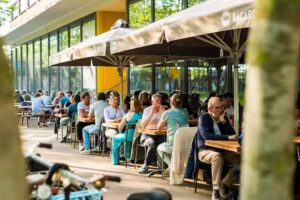 STR&rsquo;EAT bars & kitchens (STREAT)