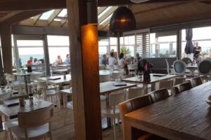 Strandpaviljoen Paal 17 Aan Zee