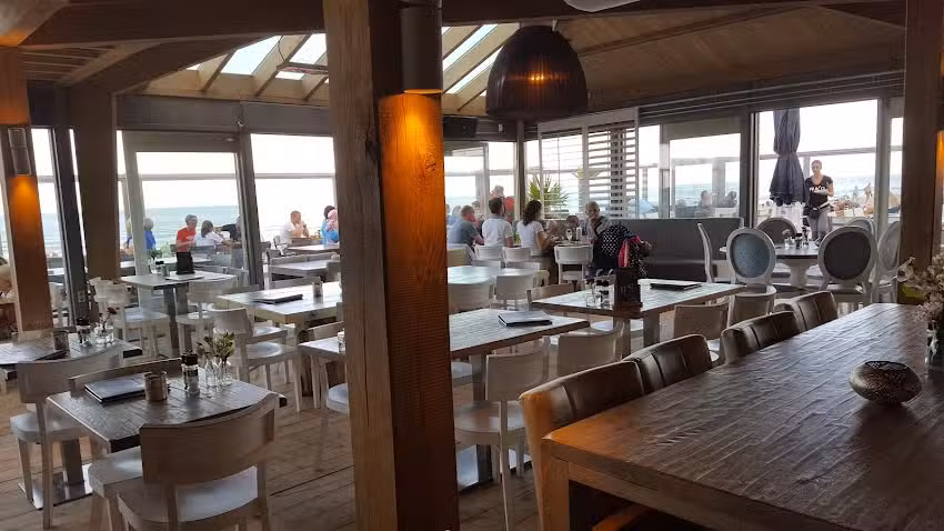 Strandpaviljoen Paal 17 Aan Zee