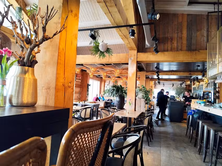 Strandpaviljoen Peek aan Zee &ndash; Paal 15 Texel