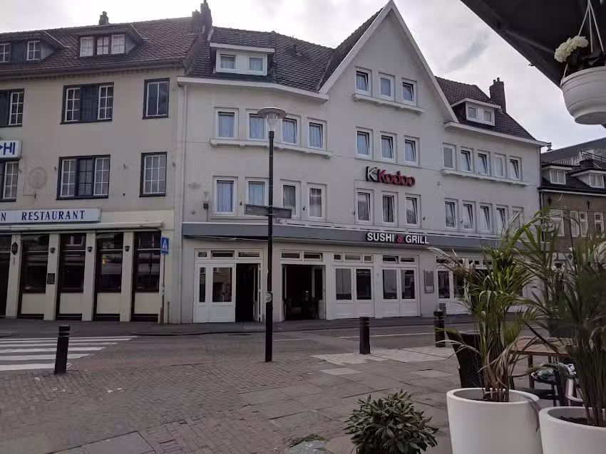 &lsquo;T Hoekje &ndash; Party & Bites