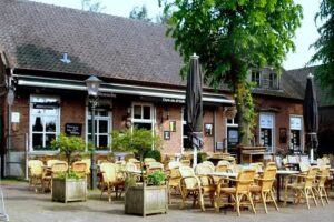 &rsquo;t Menneke eten en drinken