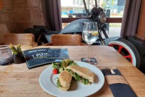 &rsquo;t Plein Cafe Bar & Meer