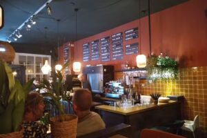 Tante Wonnie 🇸🇷