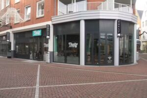 Tasty Petit Restaurant