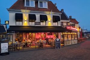 The Launch ’t Hoekje