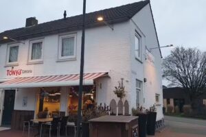 Tony&rsquo;s Cafetaria