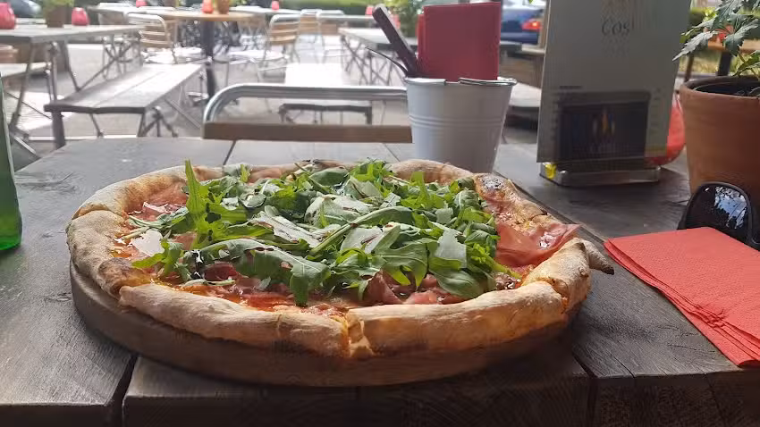 Trattoria & Pizzeria Cos&igrave; Arnhem