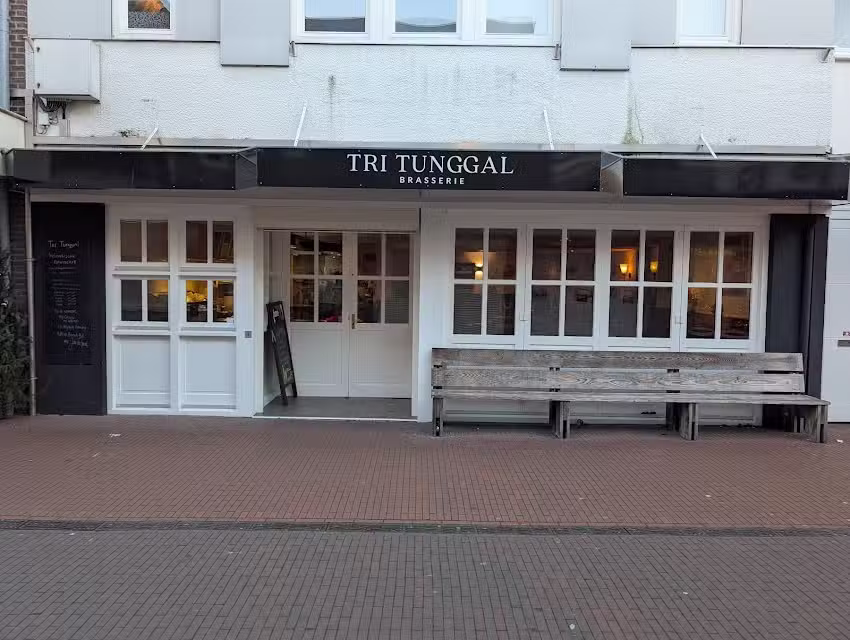Tri Tunggal Brasserie