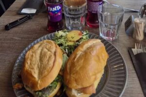 Trots ontbijt en lunchroom