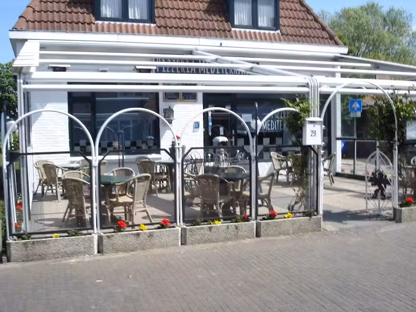 V.O.F. Pizzeria Mediterrann&eacute;e