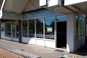 Venezia Steakhouse & Pizzeria