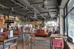 Vineyard food + drinks Lage Weide