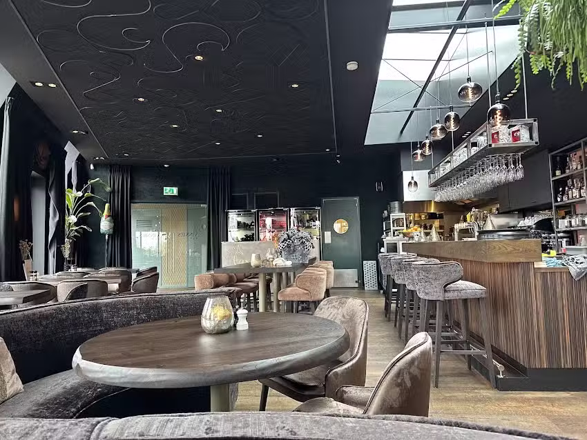 VINN Restaurant & Bar