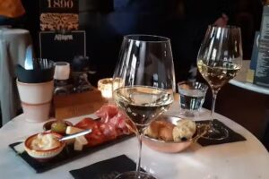 Wijn & Eetbar Anno 1890