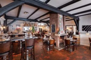 Wine & Bite Wijnbar &ndash; Tapas, Sushi & Pizza