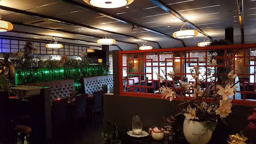 Yoshi Sushi